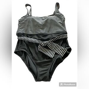 Kona Sol Swimming suits